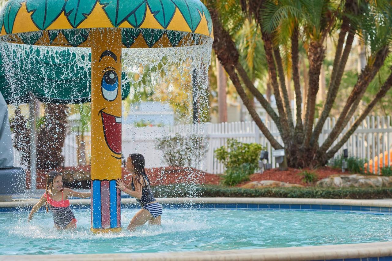 Tropical Palms Resort Celebration Buitenkant foto